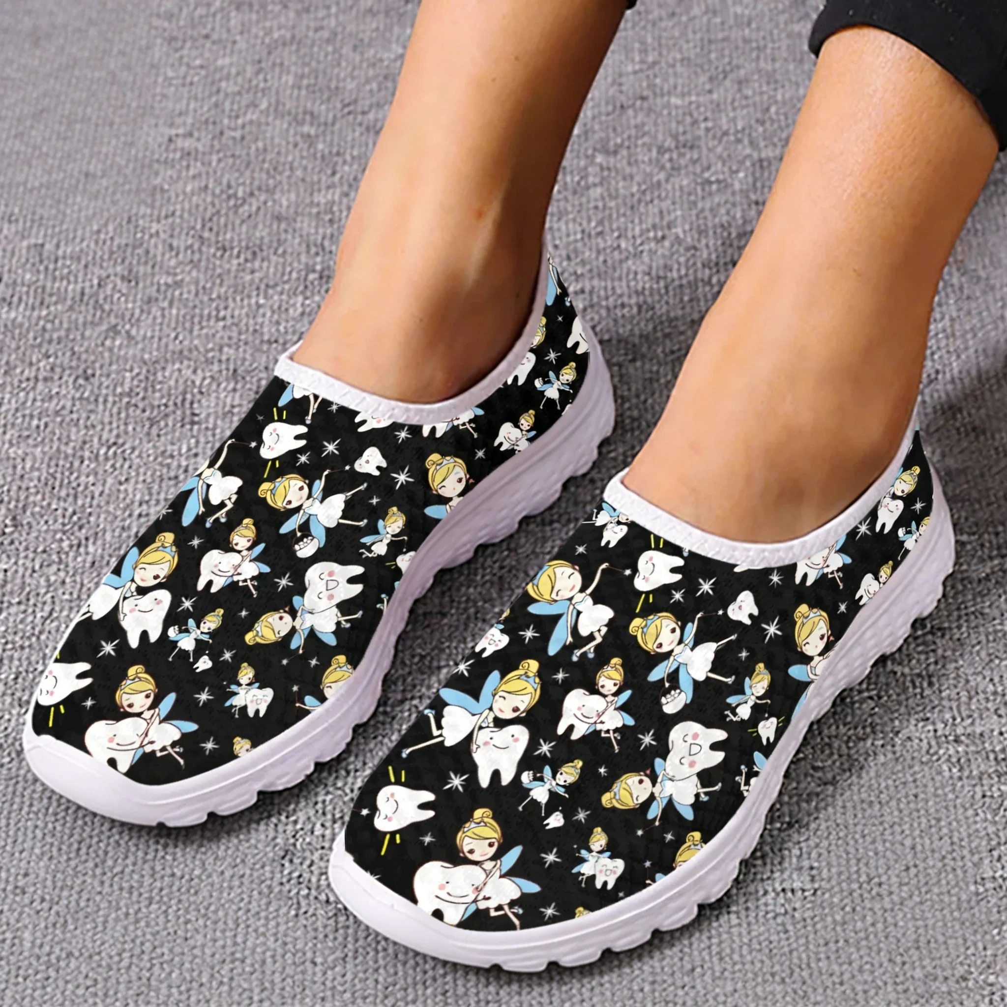 Cute Cartoon Nurse Elf/Teeth M - Men'S Shoes For Tennis recension och pris